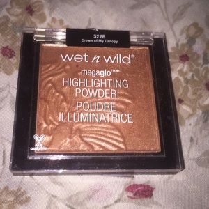 wet n’ Wild Highlighter!